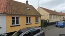 Hus til leje, Nexø, Munkegade<span class="blurred street-number" onclick="ProcessAdRequest(131389)"><span class="hint">Se vejnr.</span>[xxxxxxxx]</span>