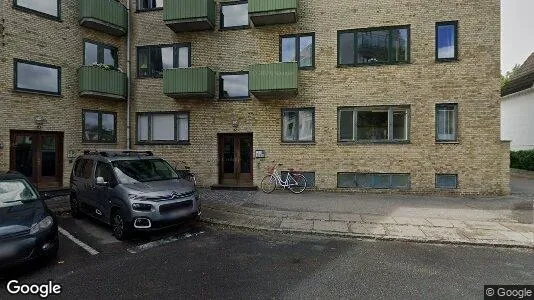 Lejligheder til leje i Charlottenlund - Foto fra Google Street View