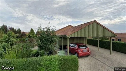 Andelsboliger til salg i Låsby - Foto fra Google Street View