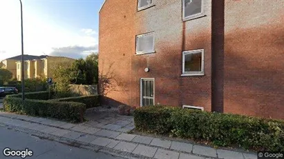 Lejligheder til salg i Charlottenlund - Foto fra Google Street View