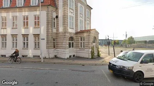 Lejligheder til salg i Brønshøj - Foto fra Google Street View