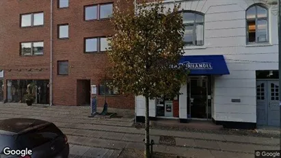 Lejligheder til salg i Charlottenlund - Foto fra Google Street View