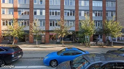 Lejligheder til salg i Charlottenlund - Foto fra Google Street View