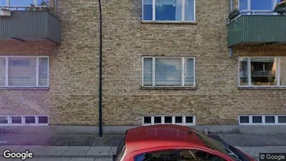 Lejligheder til salg i Charlottenlund - Foto fra Google Street View