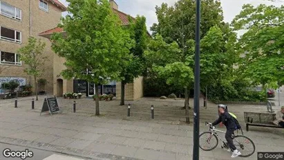 Lejligheder til salg i Charlottenlund - Foto fra Google Street View