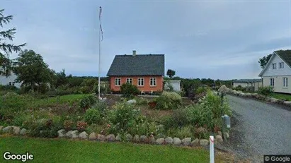 Lejligheder til salg i Klemensker - Foto fra Google Street View