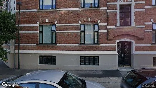 Lejligheder til salg i Charlottenlund - Foto fra Google Street View