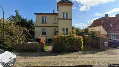 Lejligheder til salg i Charlottenlund - Foto fra Google Street View