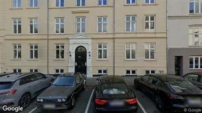 Lejligheder til salg i Hellerup - Foto fra Google Street View