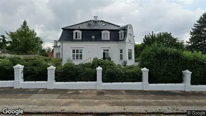 Lejligheder til salg i Klampenborg - Foto fra Google Street View