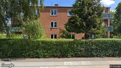 Lejligheder til salg i Charlottenlund - Foto fra Google Street View