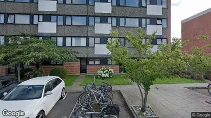 Lejligheder til salg i Humlebæk - Foto fra Google Street View