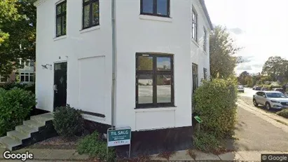 Lejligheder til salg i Charlottenlund - Foto fra Google Street View