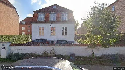 Lejligheder til salg i Brønshøj - Foto fra Google Street View