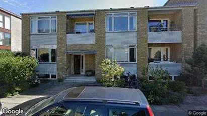 Lejligheder til salg i Charlottenlund - Foto fra Google Street View
