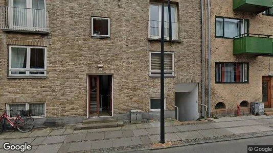Lejligheder til salg i Charlottenlund - Foto fra Google Street View