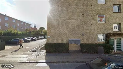 Lejligheder til salg i Charlottenlund - Foto fra Google Street View