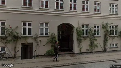 Lejligheder til salg i Vesterbro - Foto fra Google Street View Lejligheder til salg i Vesterbro - Foto fra Google Street View