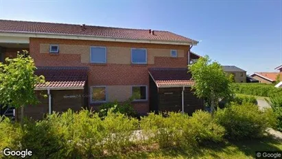Lejligheder til salg i Hørning - Foto fra Google Street View Lejligheder til salg i Hørning - Foto fra Google Street View