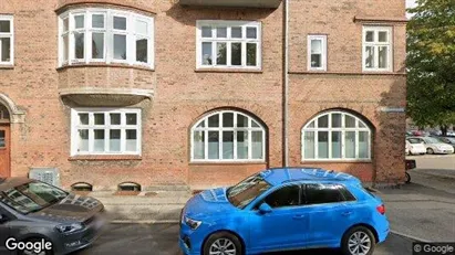 Lejligheder til salg i Frederiksberg C - Foto fra Google Street View Lejligheder til salg i Frederiksberg C - Foto fra Google Street View