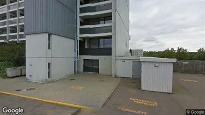 Lejligheder til salg i Viby J - Foto fra Google Street View Lejligheder til salg i Viby J - Foto fra Google Street View