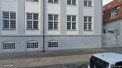 Lejligheder til salg i København S - Foto fra Google Street View Lejligheder til salg i København S - Foto fra Google Street View
