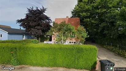 Lejligheder til salg i Nørre Alslev - Foto fra Google Street View Lejligheder til salg i Nørre Alslev - Foto fra Google Street View