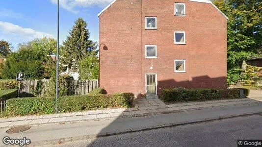 Lejligheder til salg i Charlottenlund - Foto fra Google Street View