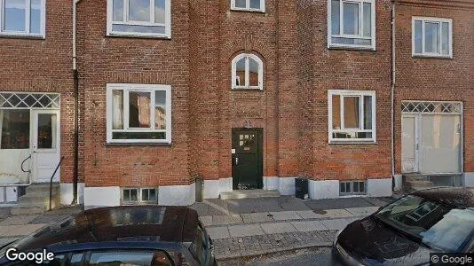 Lejligheder til leje i Charlottenlund - Foto fra Google Street View