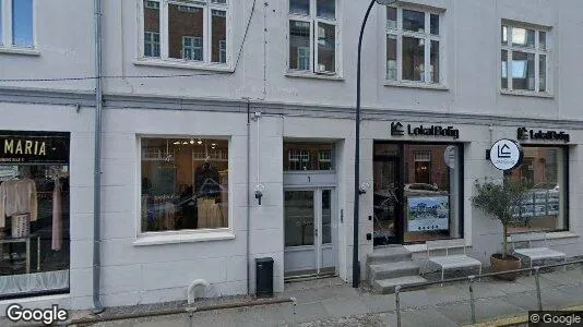 Andelsboliger til salg i Charlottenlund - Foto fra Google Street View