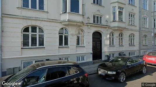 Lejligheder til salg i Hellerup - Foto fra Google Street View