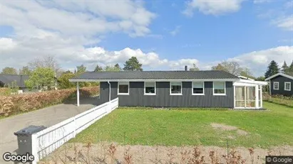 Lejligheder til salg i Karrebæksminde - Foto fra Google Street View