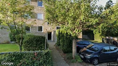Andelsboliger til salg i Charlottenlund - Foto fra Google Street View