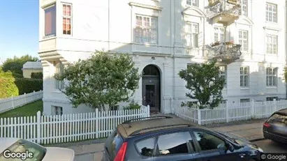 Lejligheder til salg i Charlottenlund - Foto fra Google Street View