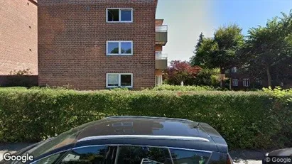Lejligheder til salg i Charlottenlund - Foto fra Google Street View