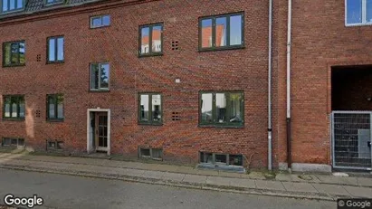 Lejligheder til salg i Charlottenlund - Foto fra Google Street View