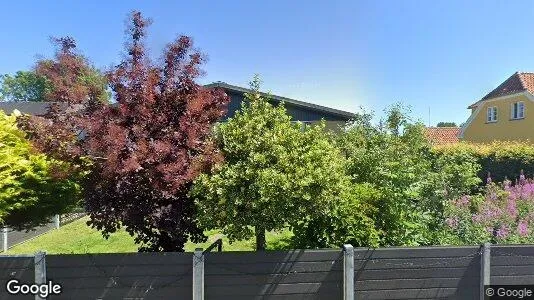 Lejligheder til salg i Lille Skensved - Foto fra Google Street View