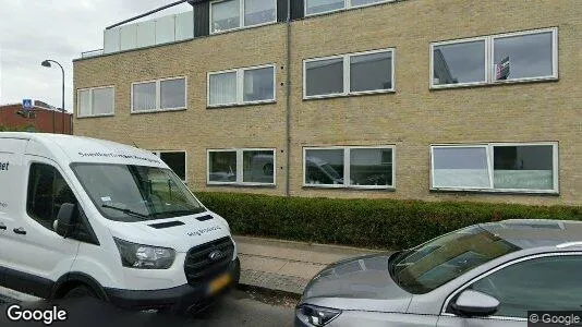 Lejligheder til salg i Charlottenlund - Foto fra Google Street View