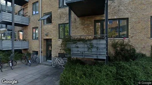 Andelsboliger til salg i Charlottenlund - Foto fra Google Street View