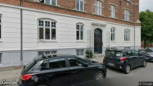 Lejligheder til salg i Hellerup - Foto fra Google Street View