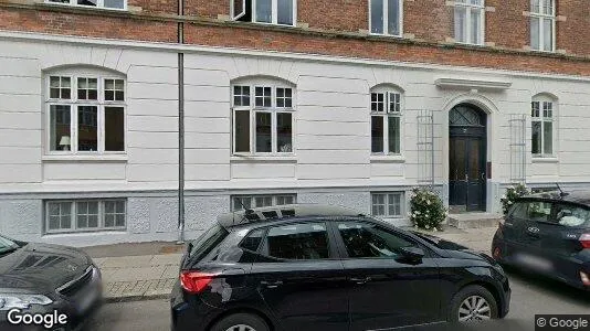 Lejligheder til salg i Hellerup - Foto fra Google Street View