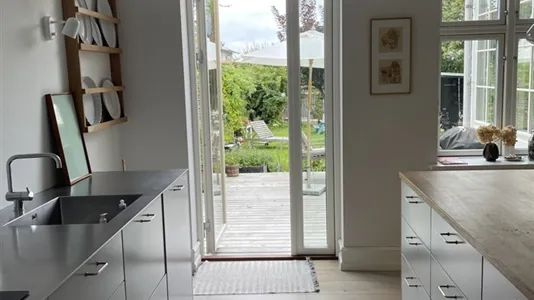 Huse i Klampenborg - billede 3