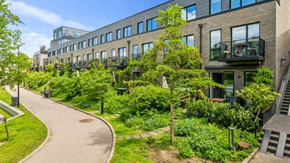 Skønt nyere møbleret rækkehus til udlejning 1 år fra 1/10