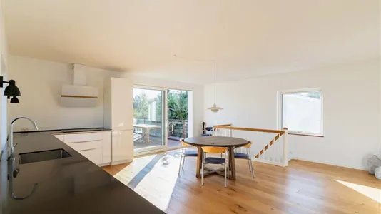 Huse i Birkerød - billede 2