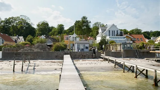 Huse i Klampenborg - billede 3