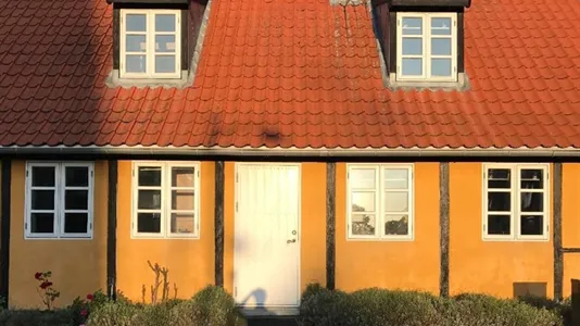 Huse til salg i Holbæk - billede 1