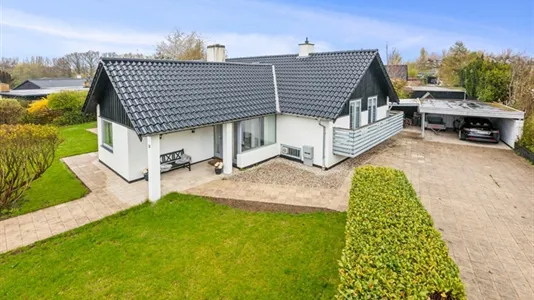 Huse i Kongens Lyngby - billede 1