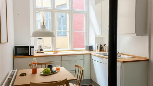 Værelser i København K - billede 9