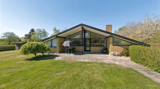 Huse til salg i Gilleleje - billede 1
