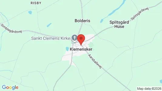 Huse til salg i Klemensker - Foto fra Google Street View